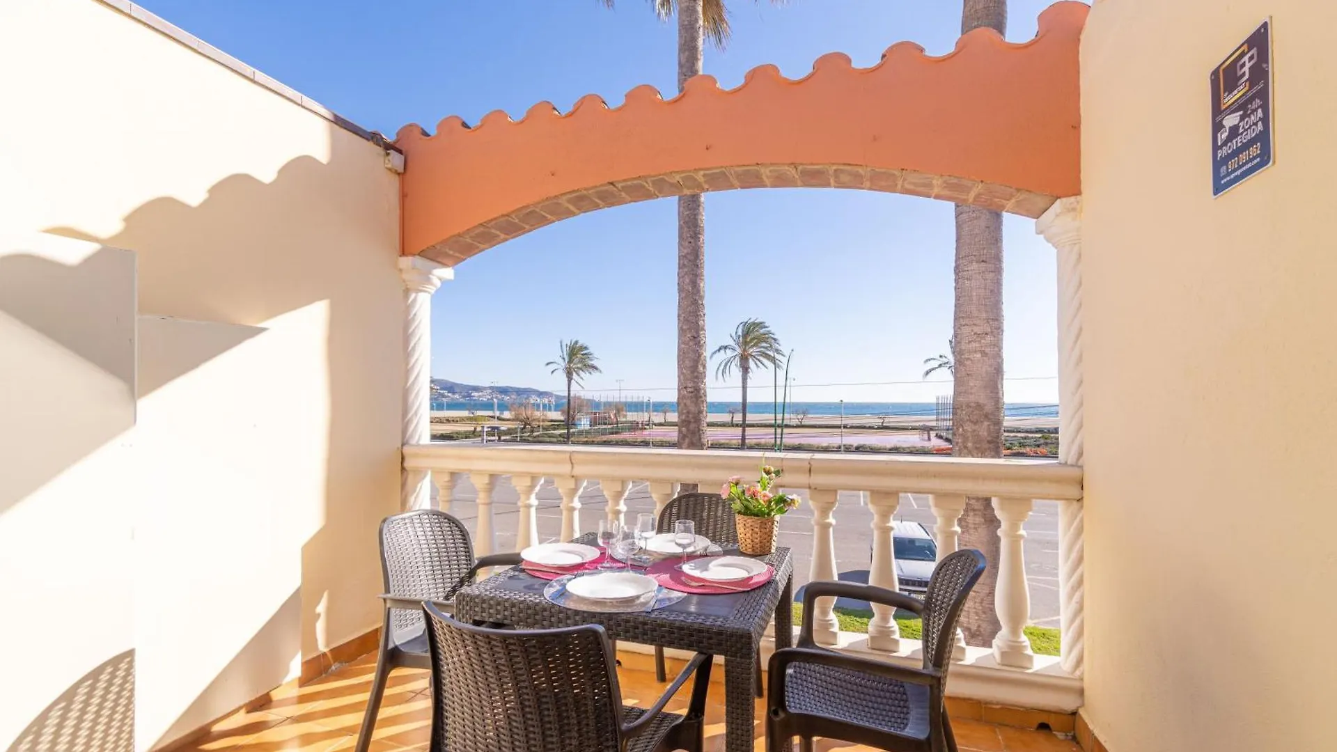 Апартаменты Apart-Rent Apartament Bahia 0023 Эмпуриабрава Испания